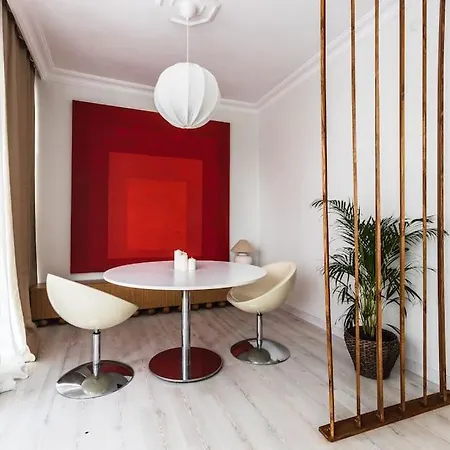 A House In The Heart Of Taksim *