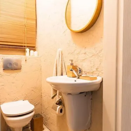 A House In The Heart Of Taksim Διαμέρισμα *